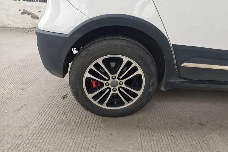 Used Haval H1 2015 1.5L Manual Luxury Model