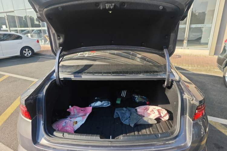 Used Geely Auto Preface 2025 Dongfang Yao 1.5TD Kunlun Edition
