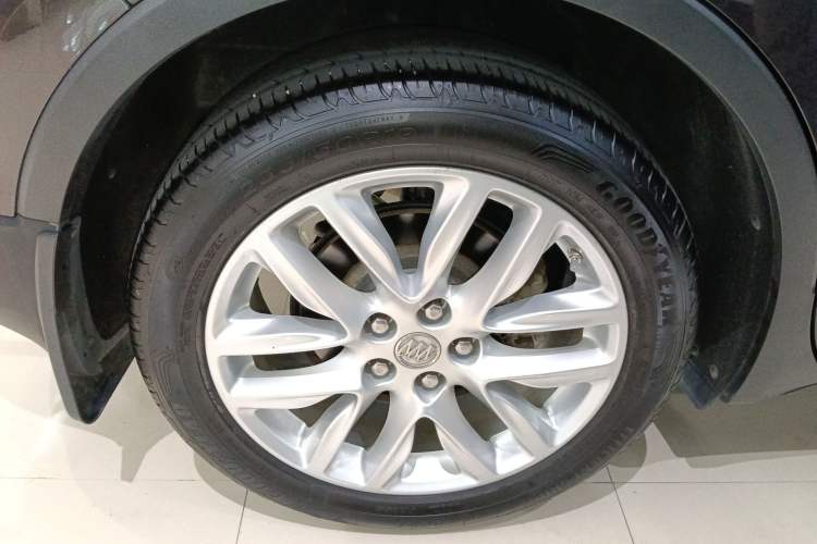 Used Buick Envision 2018 28T Four-Wheel Drive Luxury Model
