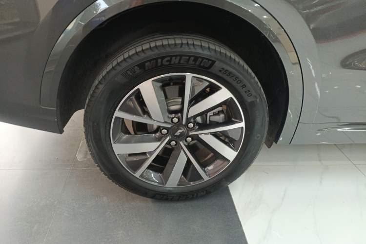 Used Li Auto L8 2023 Pro Model