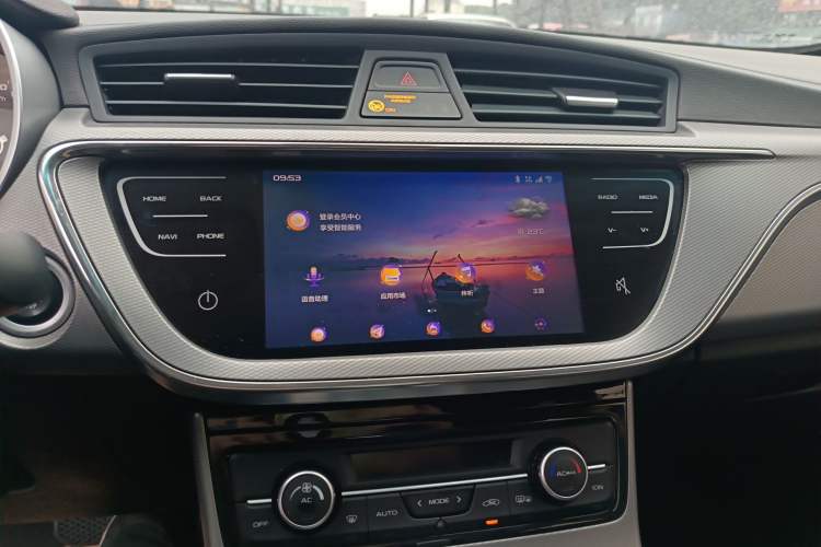 Used Geely Auto Emgrand GL 2017 1.8L DCT Elite Model