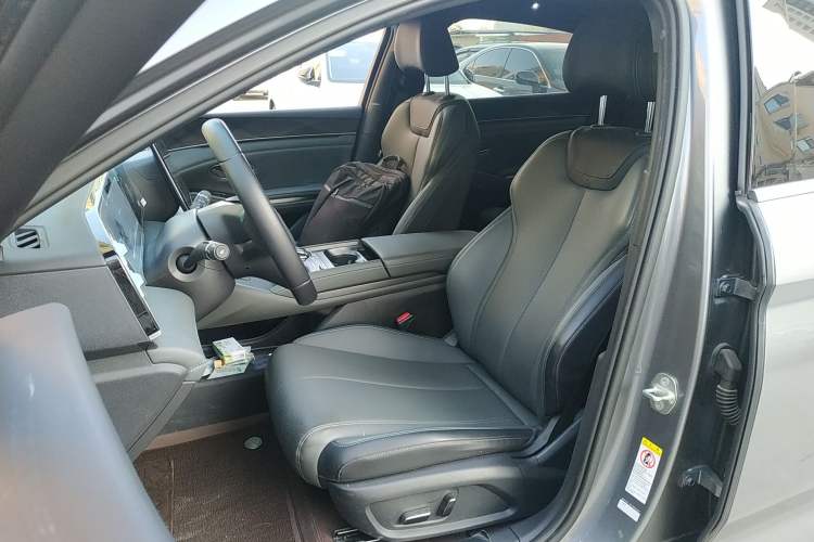 Used BYD Qin L 2024 DM-i 120KM Leading Model
