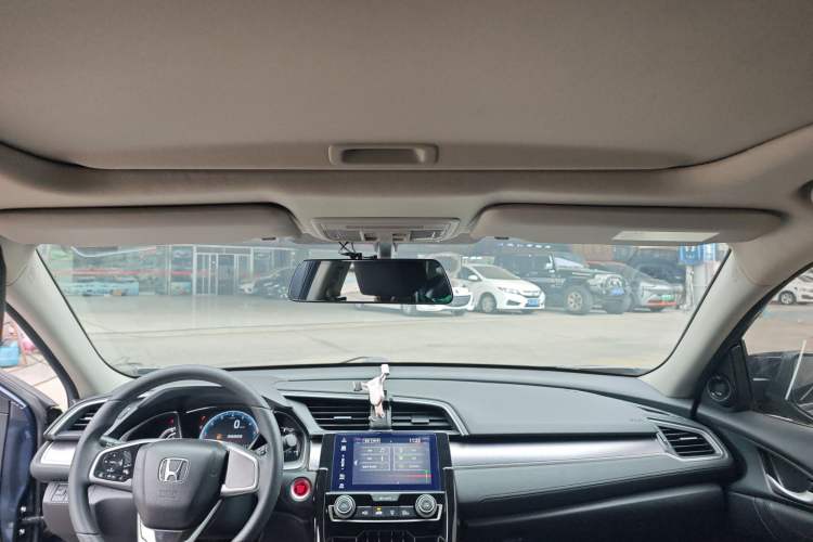 Used Honda Civic 2016 220TURBO CVT Luxury Edition
