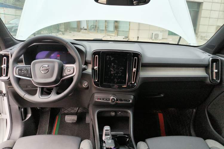 Used Volvo XC40 2023 B3 Zhiyuan Luxury Edition
