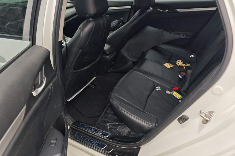 Used Honda Civic 2016 220TURBO CVT Luxury Edition
