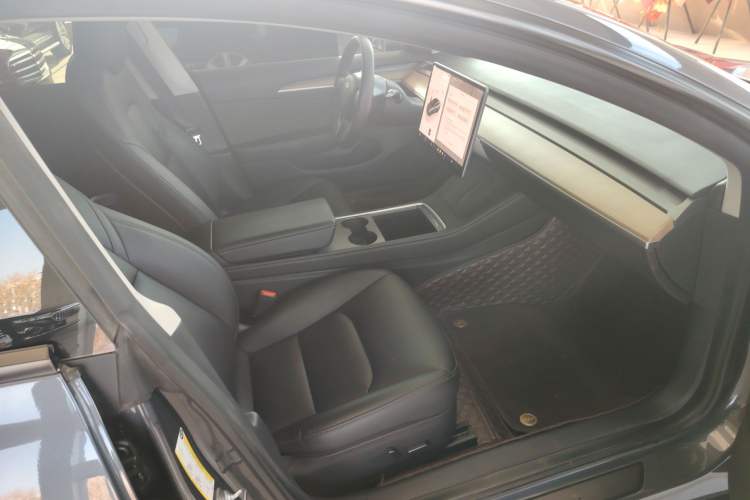 Used Tesla Model 3 2021 Revised Version II – Performance High-Performance All-Wheel-Drive Edition
