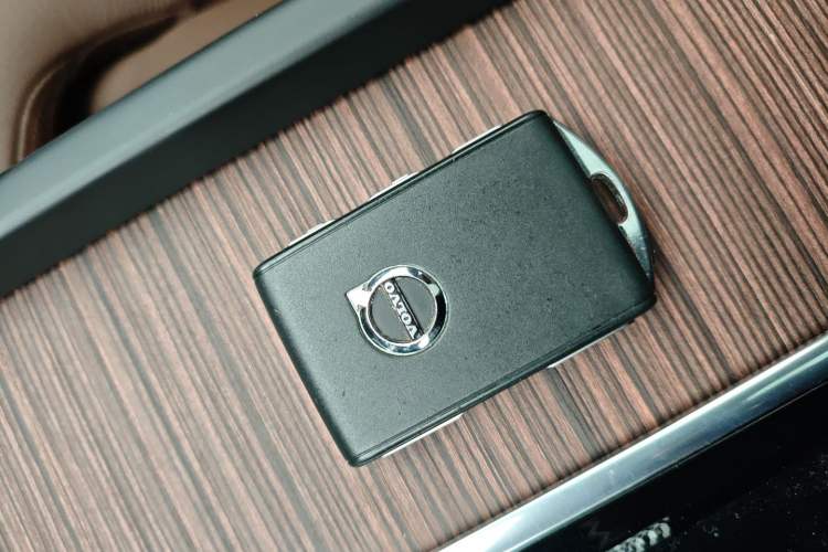 Used Volvo XC60 2022 B5 4x4 Smart Luxury Edition
