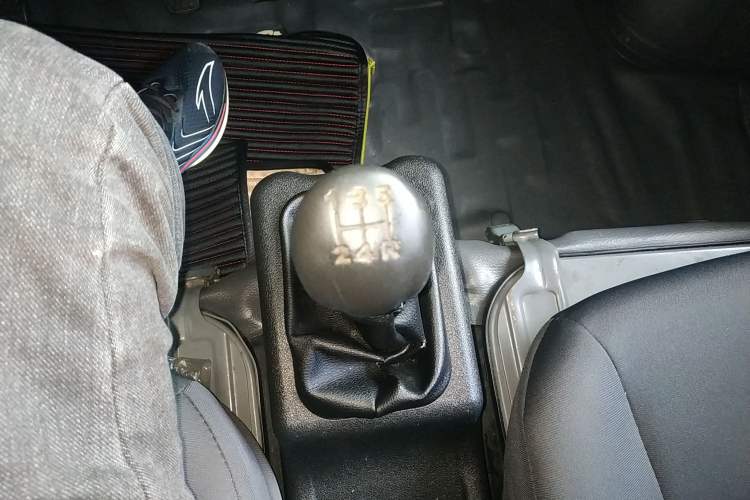 Used Wuling Zhiguang Small Truck 2020 1.2L Single Cab
