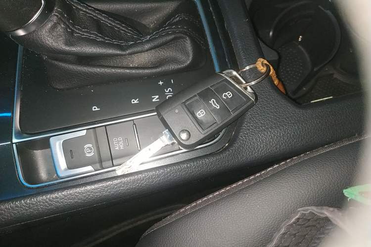 Used Volkswagen Golf Sportsvan 2018 230TSI Automatic Trend Edition
