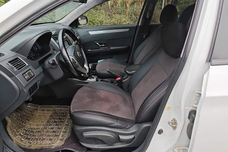 Used FORTHING Joyear S50 2014 1.6L CVT Luxury Model