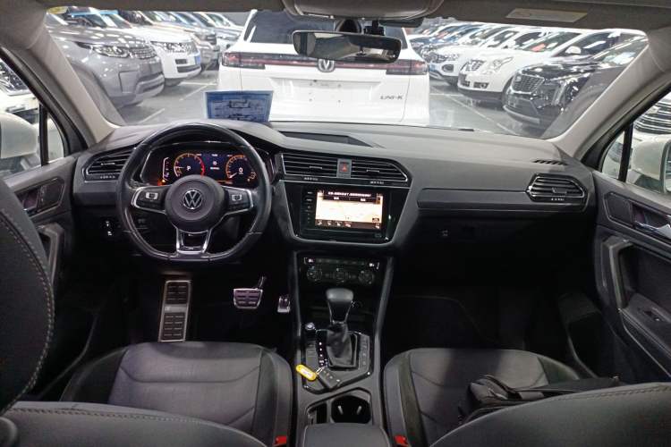 Used Volkswagen Tiguan L 2021 330TSI Automatic Two-Wheel Drive R-Line Enhanced Edition