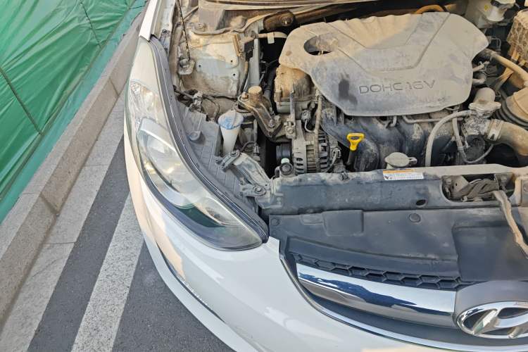 Used Hyundai Elantra (5th Generation / Langdong) 2015 1.6L Manual Leading Model
