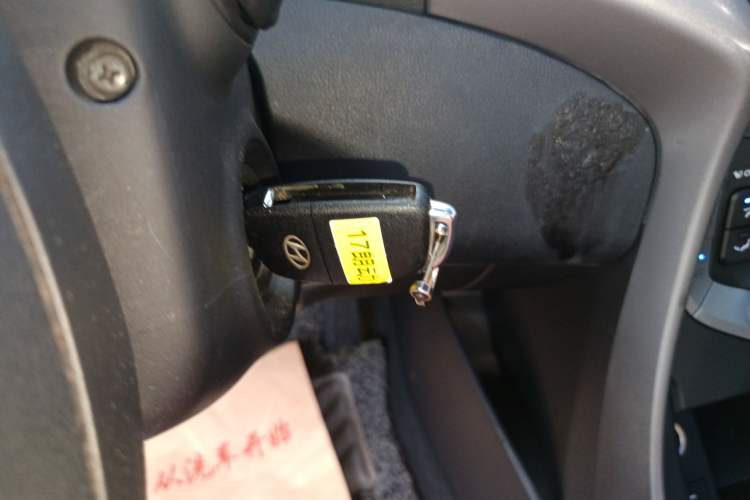 Used Hyundai Elantra 2016 1.6L Automatic Smart Version