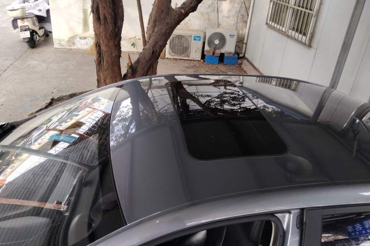 Used Roewe i5 2021 Revised 1.5L CVT Starry Edition