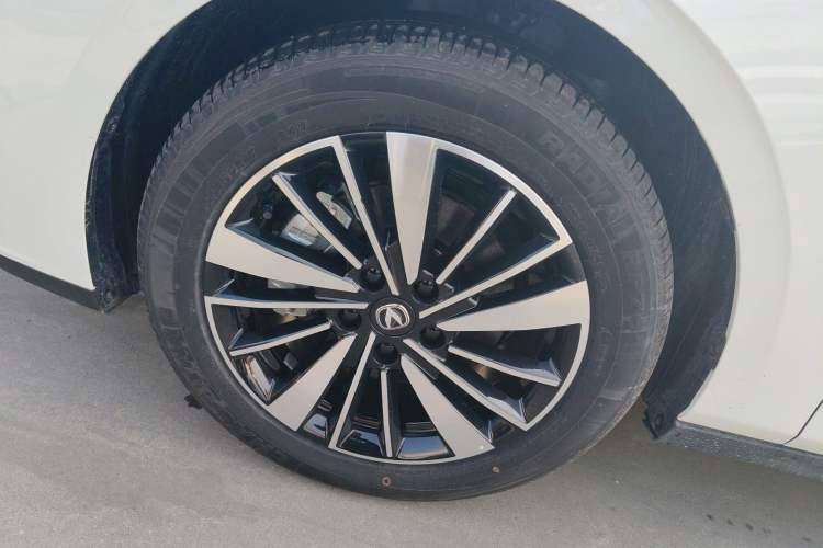 Used Changan Eado PHEV 2025 Smart New Blue Whale 145KM Battleship Edition