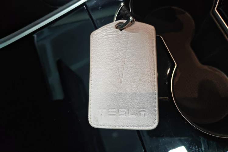 Used Tesla Model 3 2019 Long-Range All-Wheel-Drive Version
