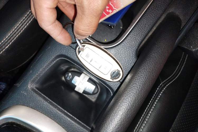 Used Nissan Tiida 2023 1.6L CVT Smart Drive Version
