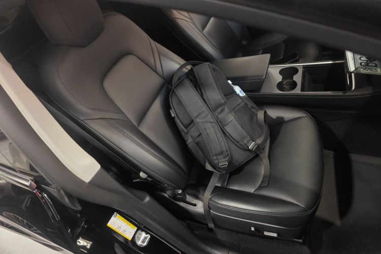 Used Tesla Model Y 2021 Standard Range Rear-Wheel Drive Version