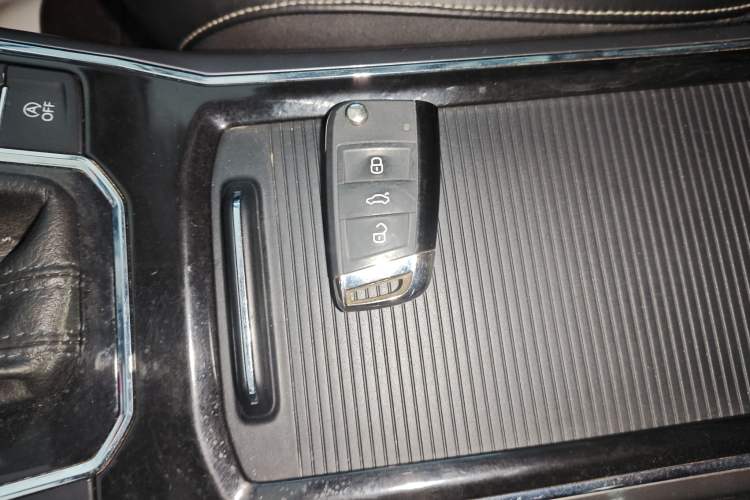 Used Volkswagen Passat 2017 330TSI DSG Luxury Edition
