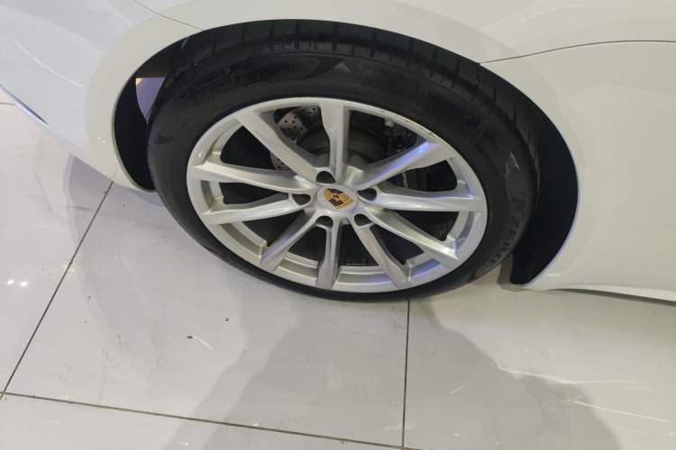 Used Porsche 718 2016 Cayman 2.0T
