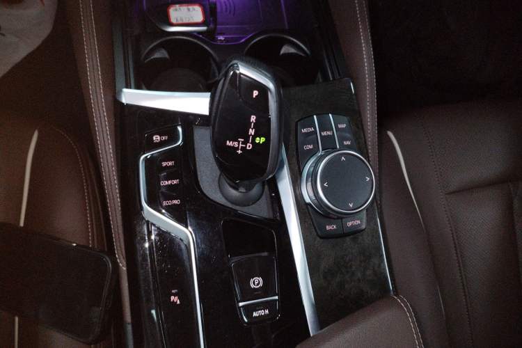 Used BMW 5 Series 2022 Second Facelift 525Li M Sport Package