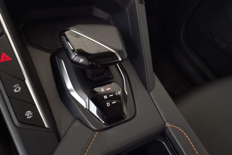 Used Lynk & Co 06 EM-P 2022 PHEV 84 km Range Pro Version