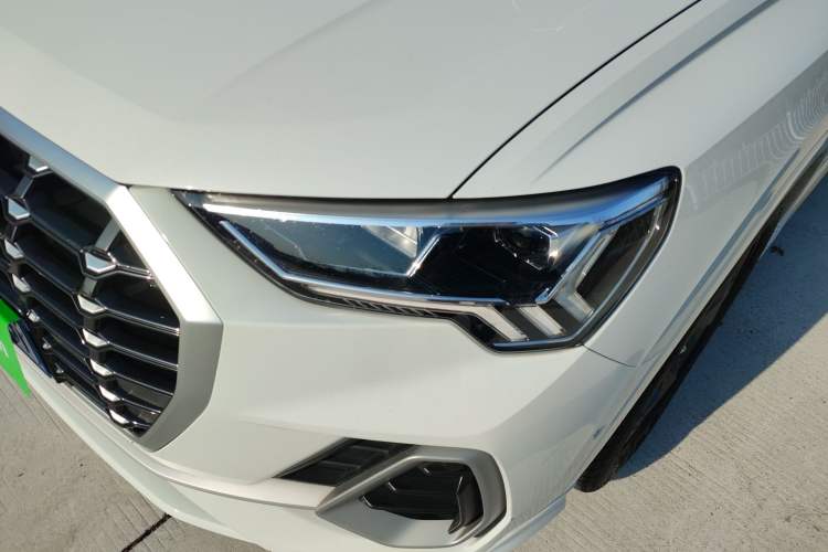 Used Audi Q3 2021 35 TFSI Fashion Dynamic Model
