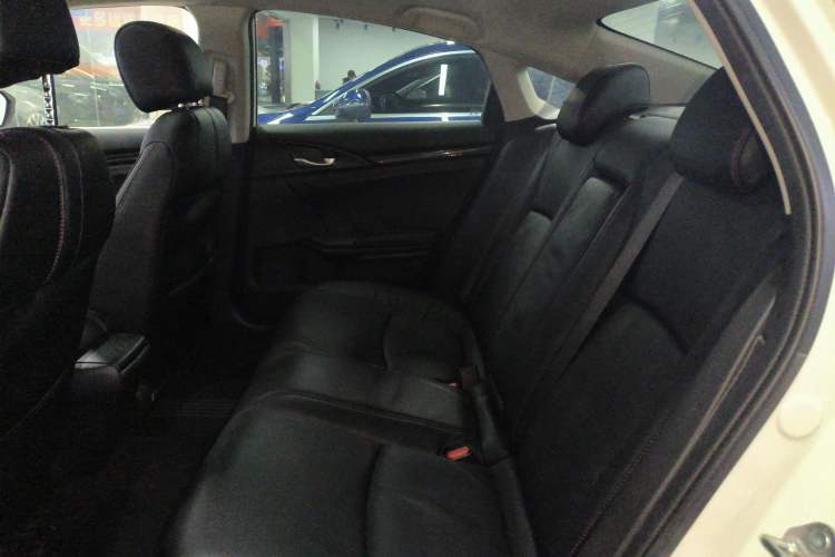 Used Honda Civic 2016 220TURBO CVT Luxury Edition