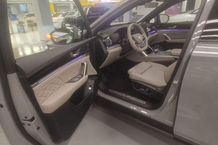 Used BYD Tang New Energy 2025 Intelligent Driving Version DM-i 115KM Flagship Edition
