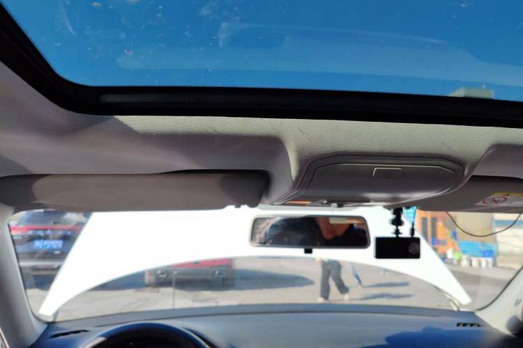 Used Volkswagen Bora 2016 230TSI Manual Comfort Version