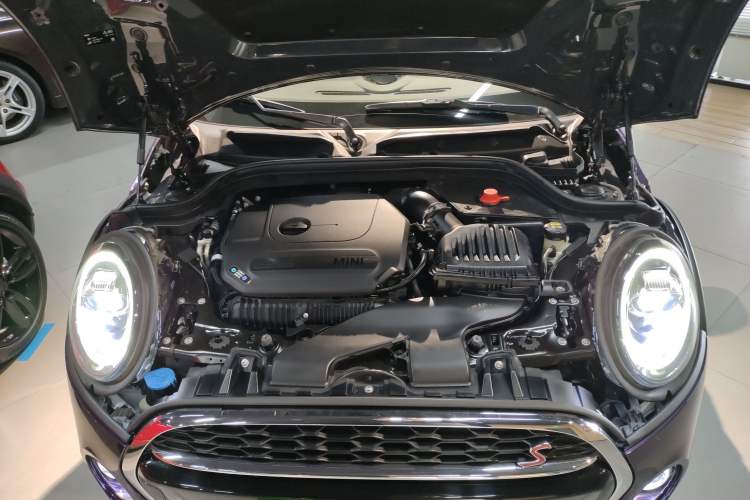 Used  MINI 2021 2.0T COOPER S Classic Edition
