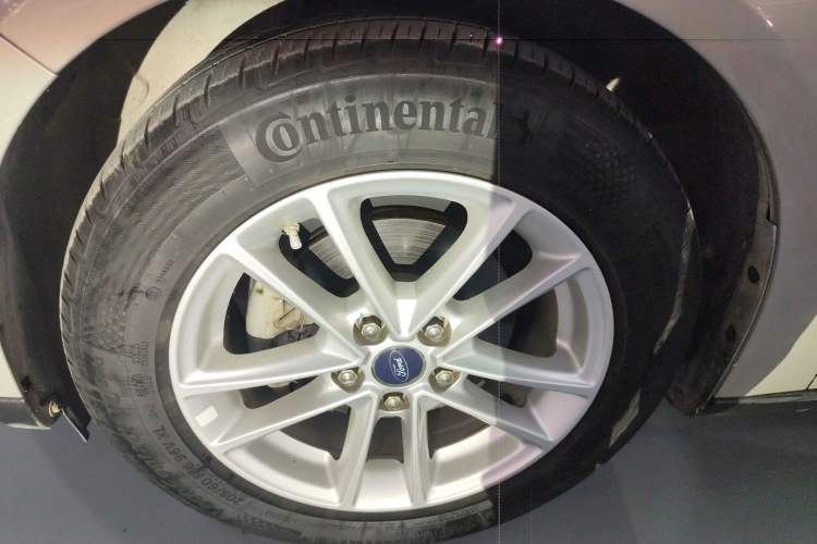 Used Ford Focus 2015 Sedan 1.6L Automatic Trend Model