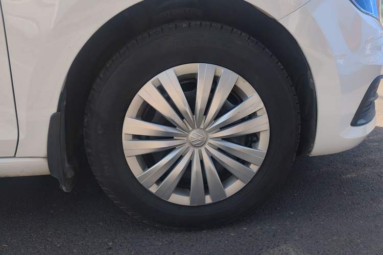 Used Volkswagen Santana 2016 1.6L Manual Fashion Edition