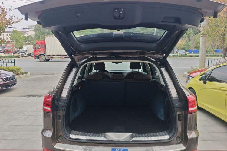 Used Haval H7 2017 Red-Label H7 2.0T Automatic Luxury Model