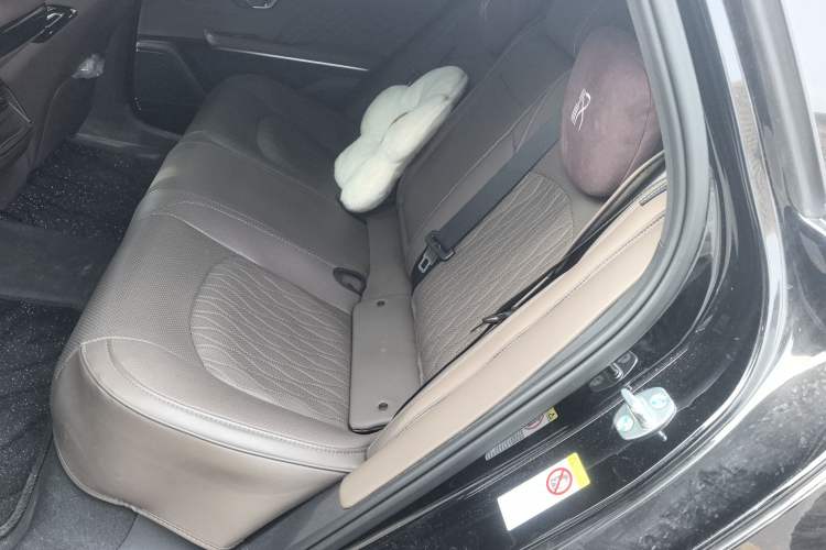 Used BYD Han 2024 DM-i Glory Edition 121KM Elite Model
