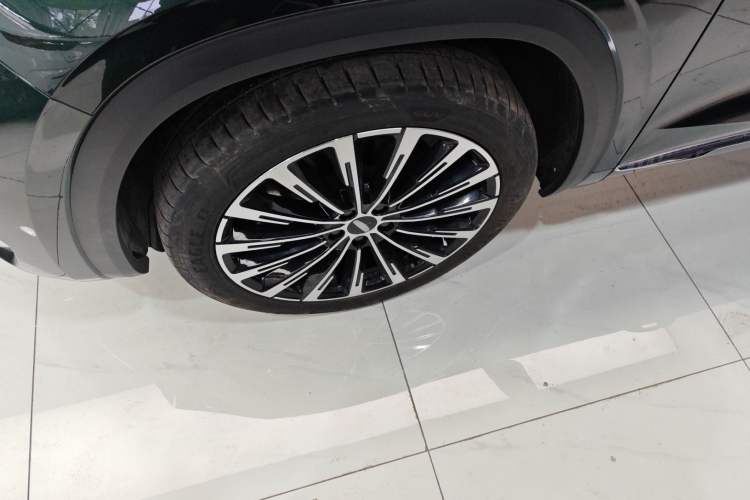 Used Geely Auto Monjaro L 2025 Dongfang Yao 2.0TD Automatic All-Wheel-Drive Wangyue Edition
