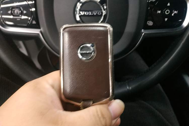 Used Volvo XC60 2021 T5 4x4 Smart Luxury Edition