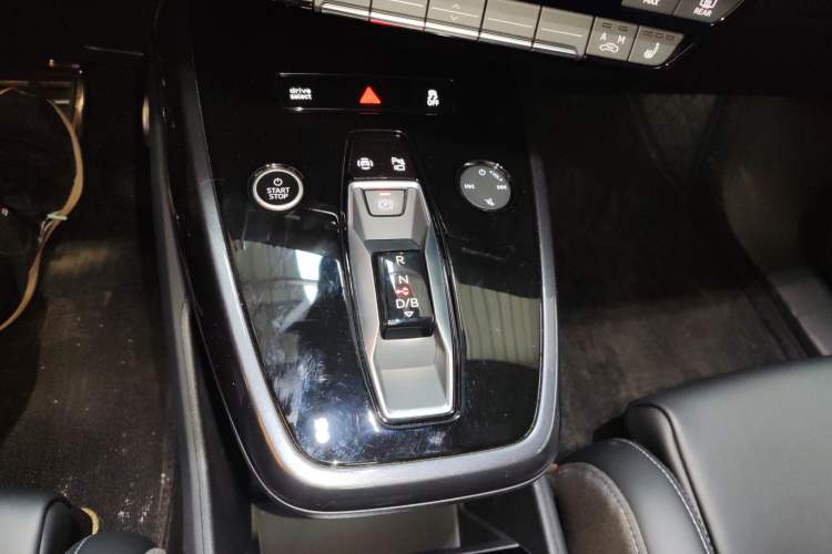 Used Audi Q4 e-tron 2024 40 e-tron Boundary Edition in Midnight Blue
