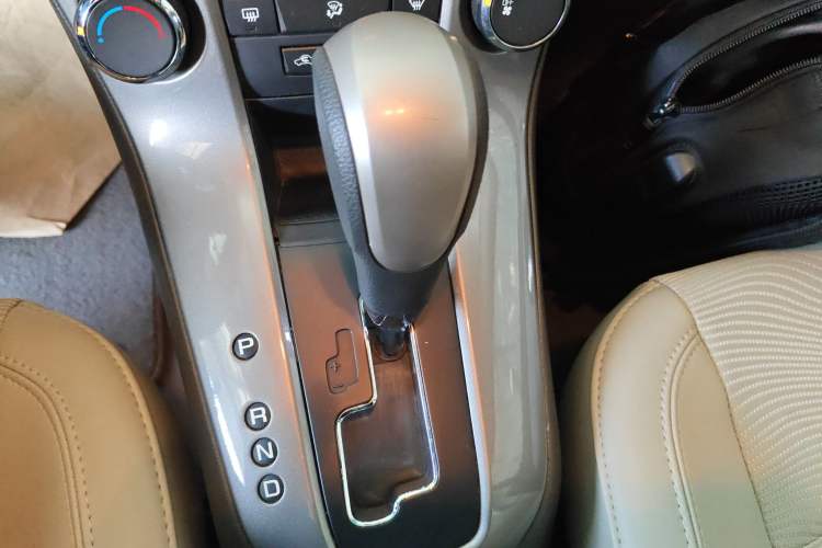 Used Chevrolet Cruze 2015 1.5L Classic SE AT
