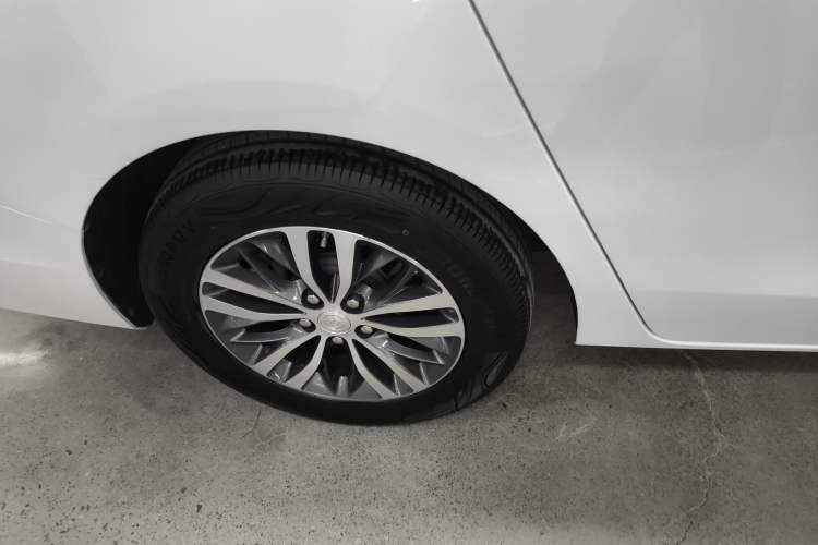 Used Buick GL8 2022 ES Landtrek 653T Comfort Edition