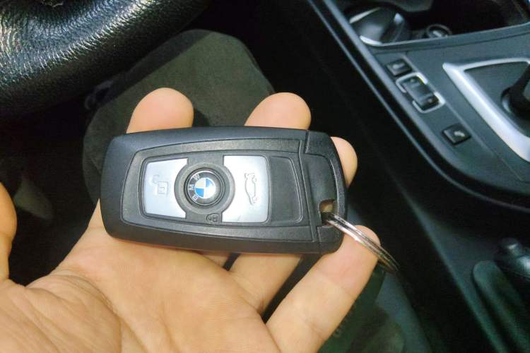 Used BMW 3 Series 2017 318i Fashion Model