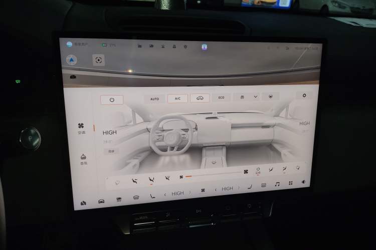 Used Zeekr 7X 2025 100 kWh Long-Range Rear-Wheel Drive with Intelligent Driving Features
