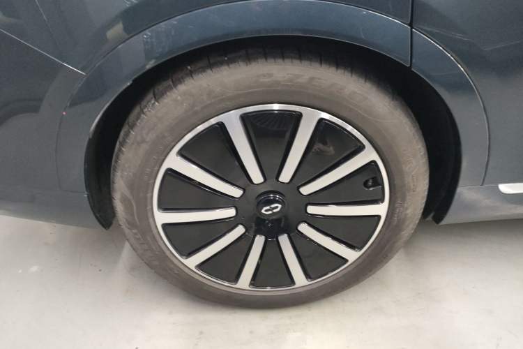 Used Hima AITO M9 2024 Range-Extended Ultra Version 42 kWh 6-Seater Model