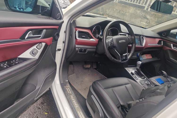 Used Haval H6 Coupe 2018 Red-Label 1.5T Automatic Two-Wheel Drive Luxury Model
