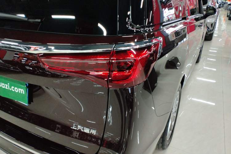 Used Buick GL8 2020 Avenir Avia 7-Seater Deluxe Edition
