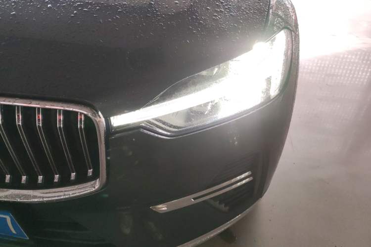 Used Volvo XC60 2022 B5 4x4 Zhiyi Luxury Edition
