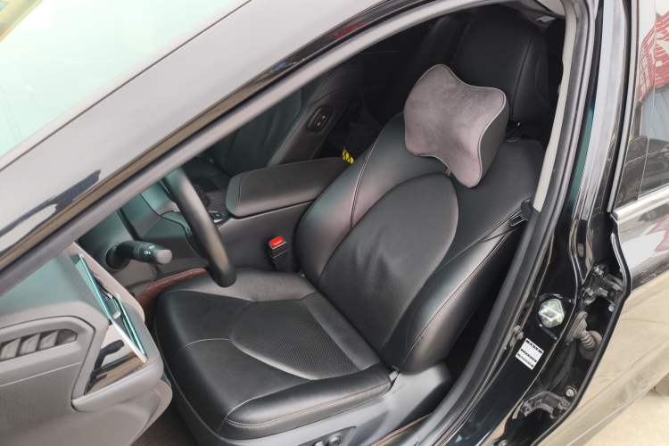 Used Toyota Camry 2019 2.0G Luxury Edition China VI Standard