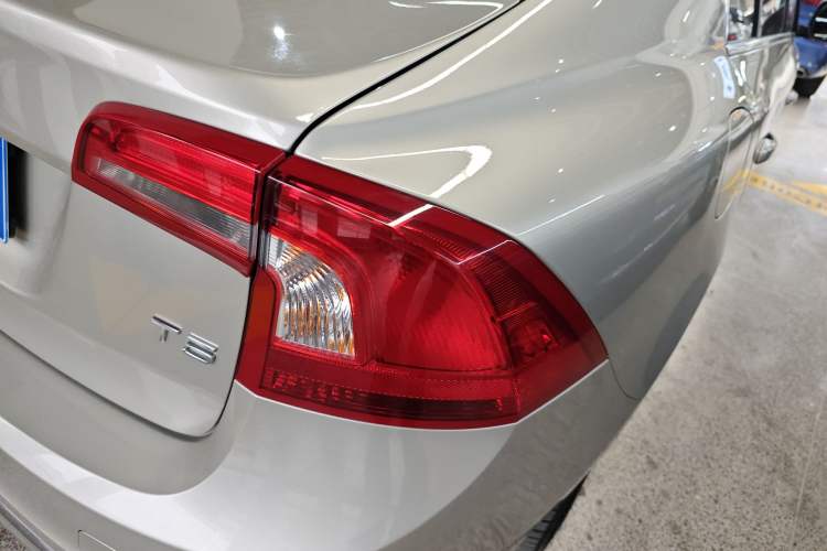 Used Volvo S60 2019 S60L Facelift T5 Intelligent Advanced Edition