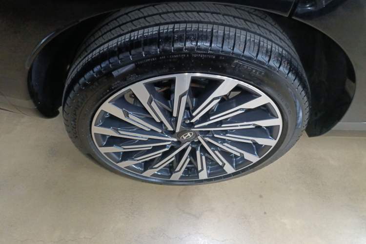 Used Hyundai Santa Fe 2024 2.0T Connoisseur Ultra
