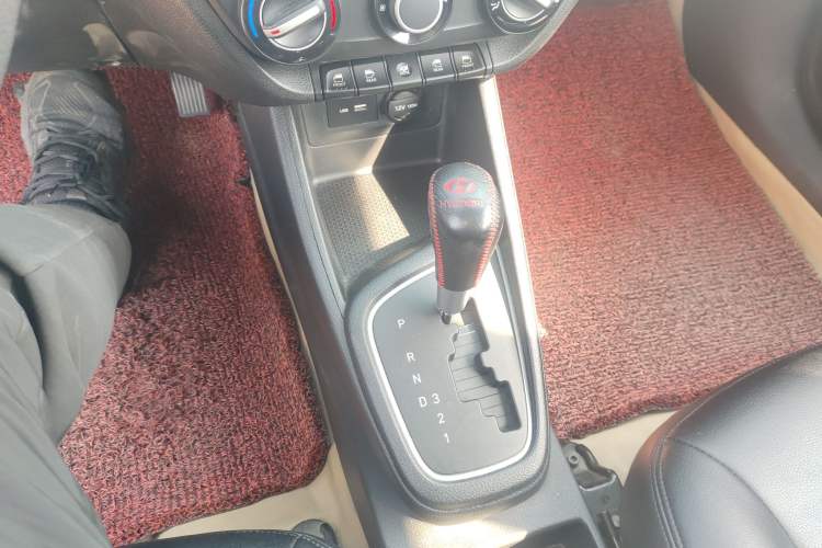 Used Hyundai Verna (older generation) 2017 1.4L Automatic YueXiang Edition China V-standard
